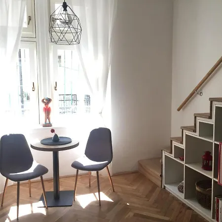 Lovely Downtown In Appartamento *