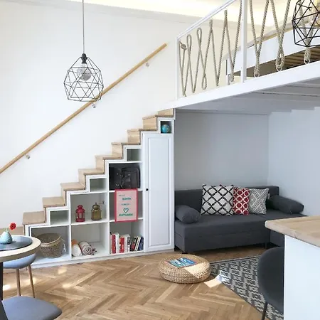 Apartment Lovely Downtown In Budapest