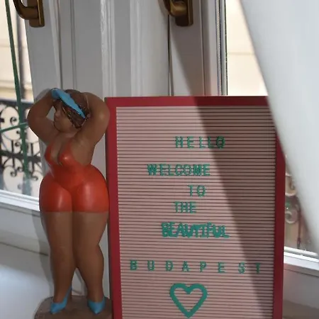 Lovely Downtown In 布达佩斯